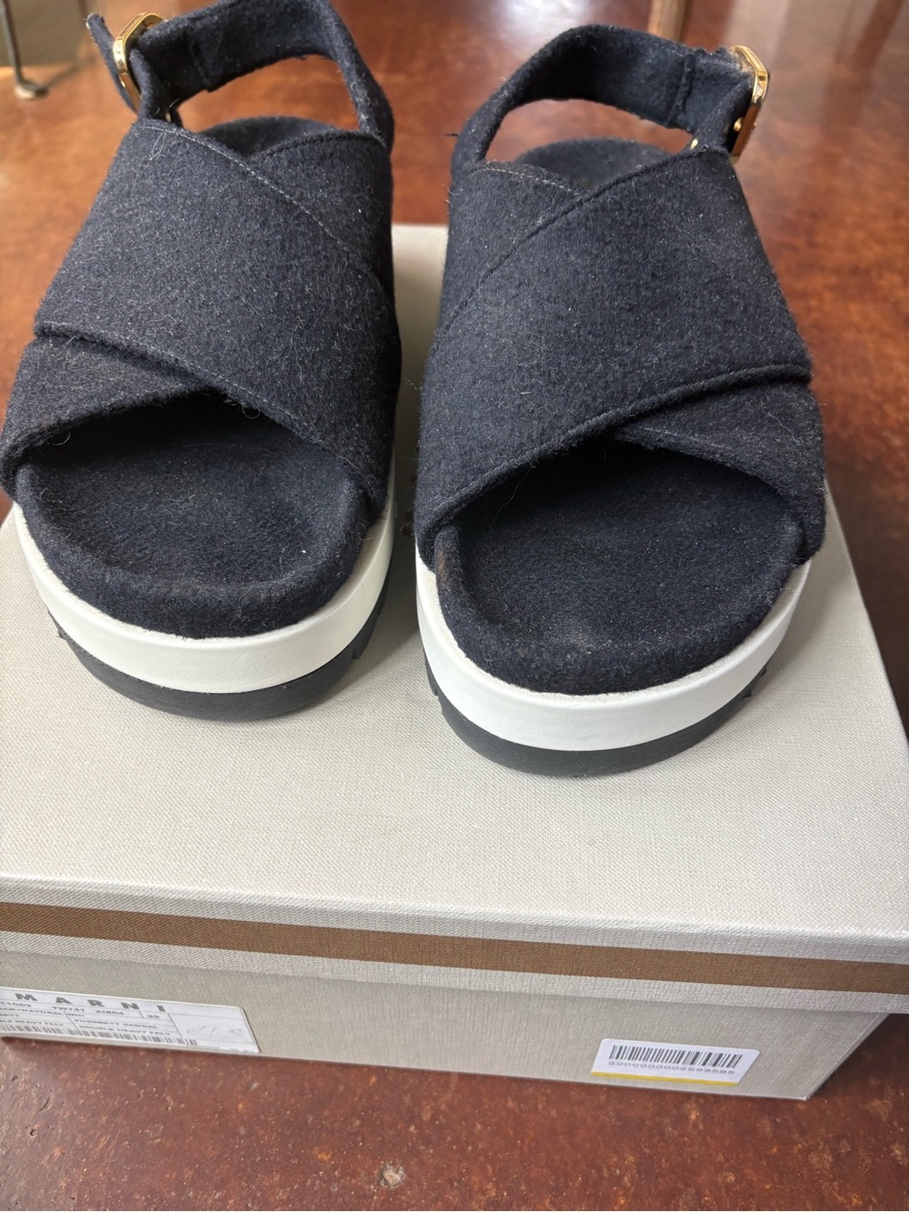 MARNI Fussbet  Black  Double Felt  Size 39